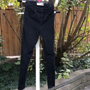 Black skinny jeans